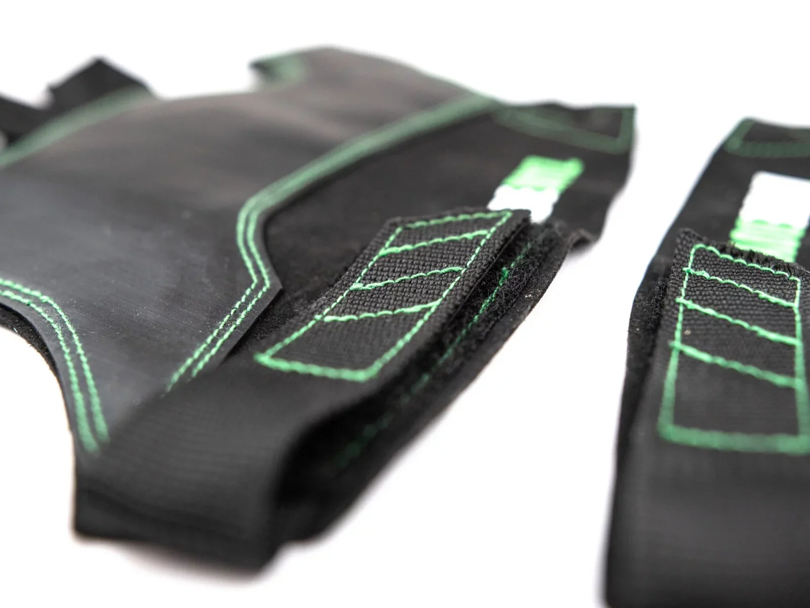 Crack Gloves - Image 7