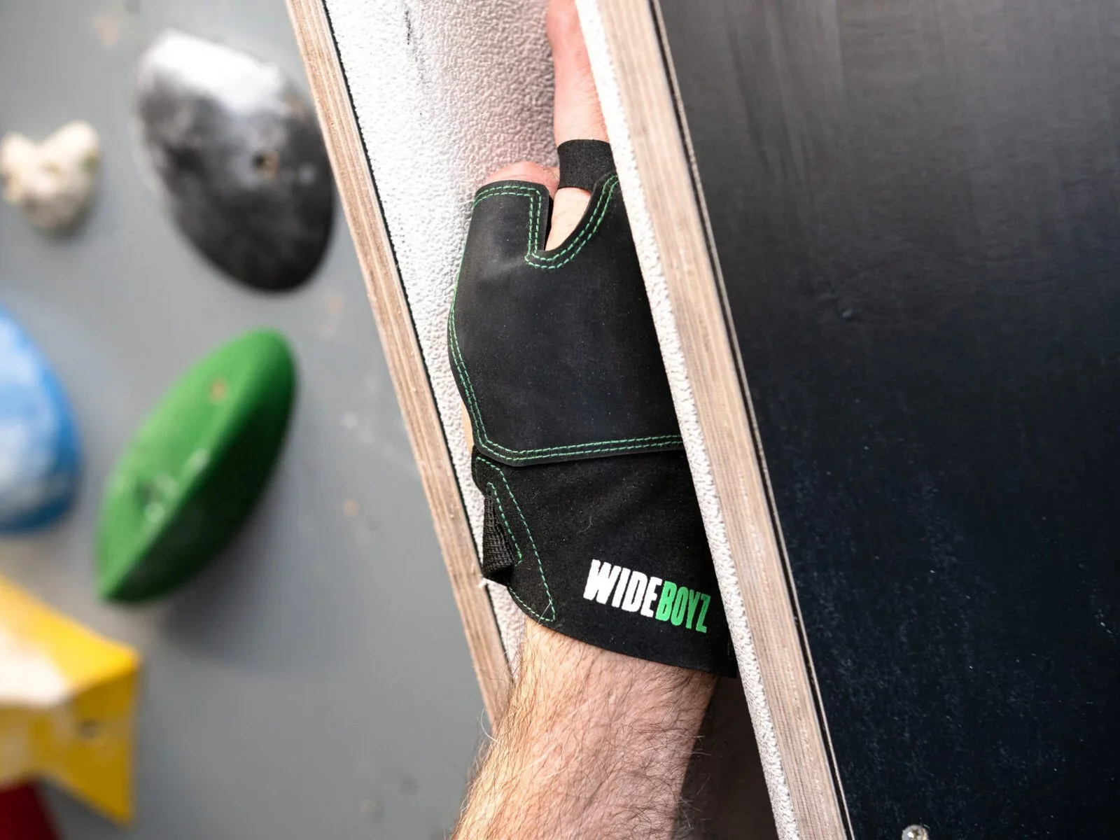 Crack Gloves - Image 8