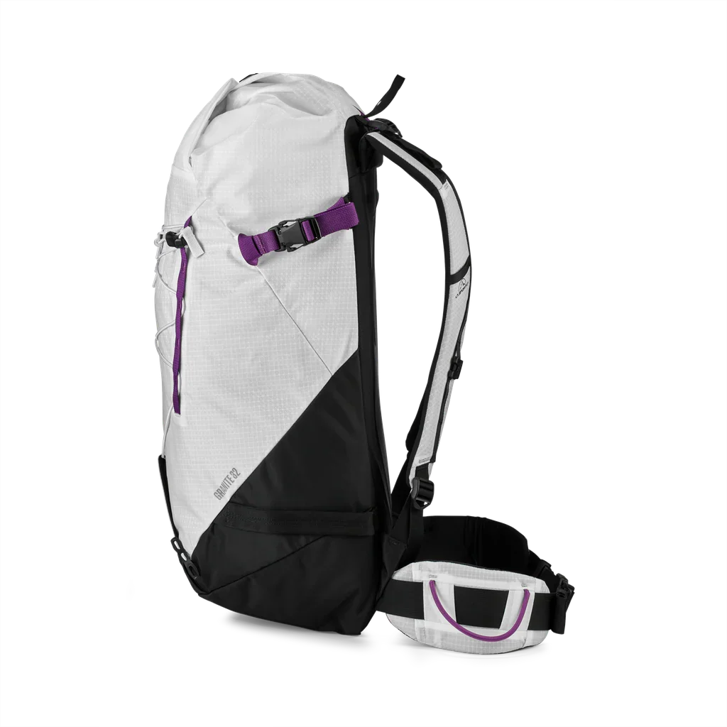 Granite 32 Backpack - Image 11