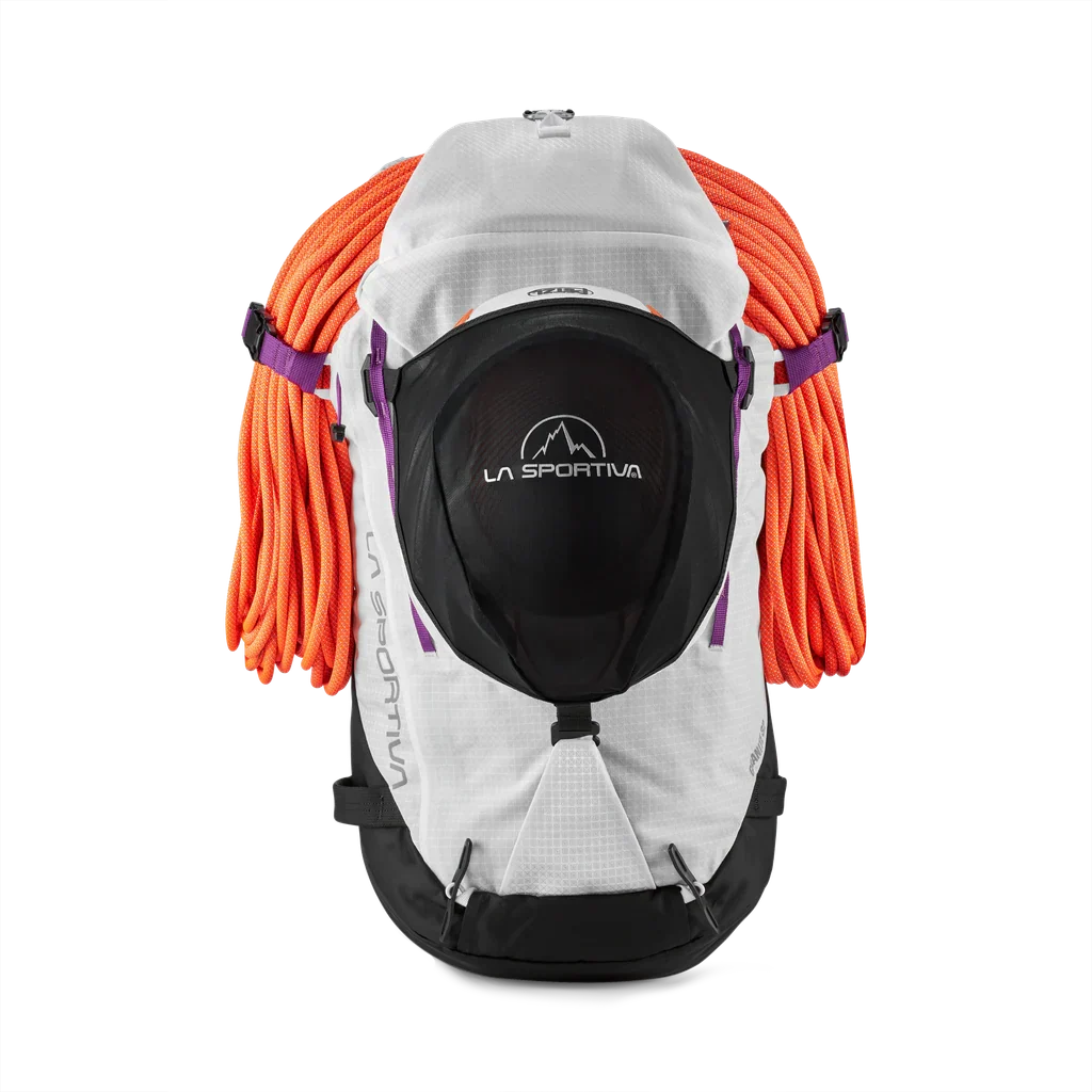 Granite 32 Backpack - Image 7