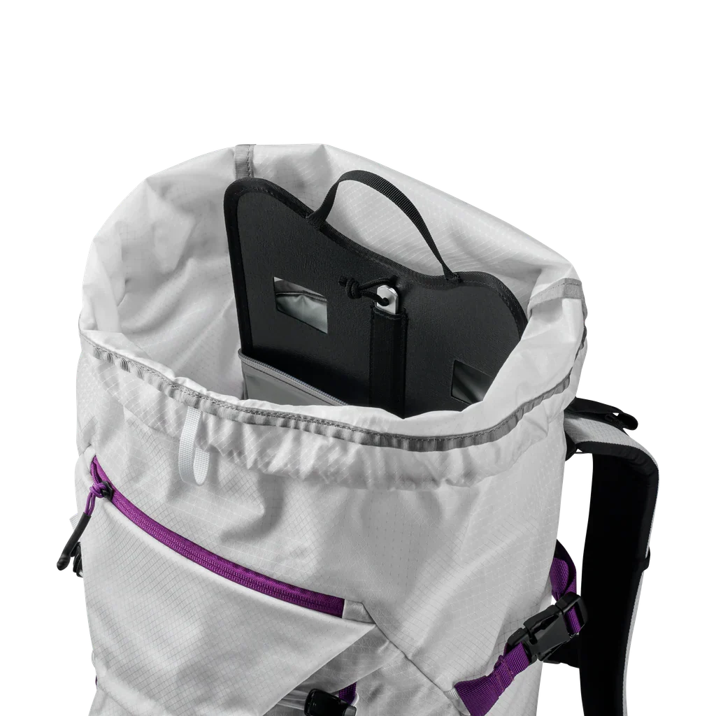 Granite 32 Backpack - Image 9