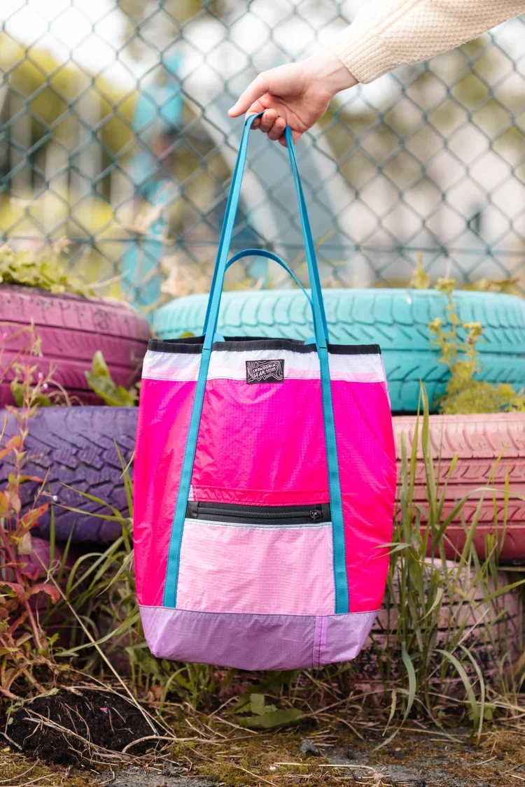 Paraglider Tote Bag - Image 2