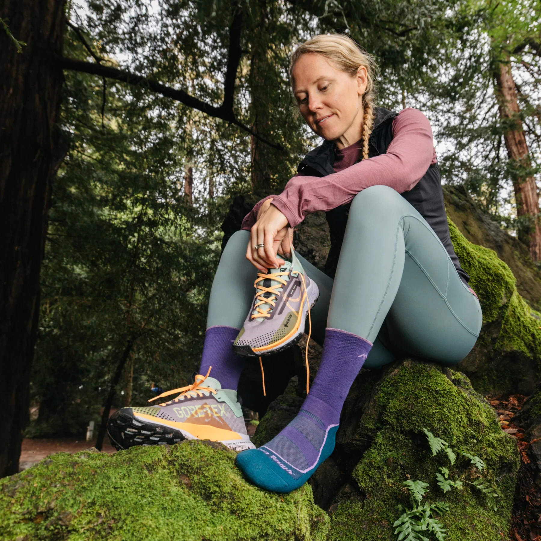 Women's Light Hiker Micro Crew Lightweight Sock - Image 5